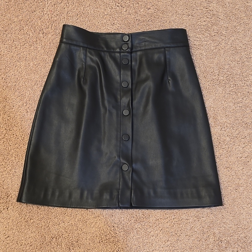 H&M skirt. Size 6